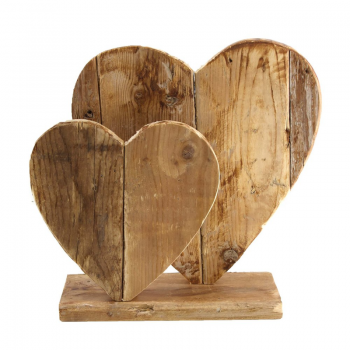 Herzen aus Holz auf Sockel